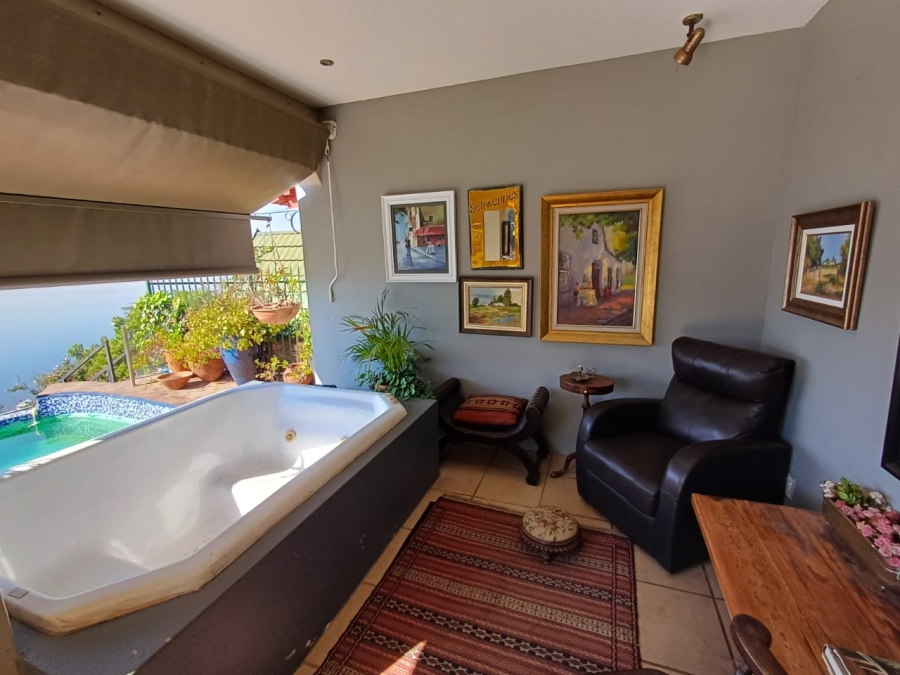 5 Bedroom Property for Sale in Kosmos North West